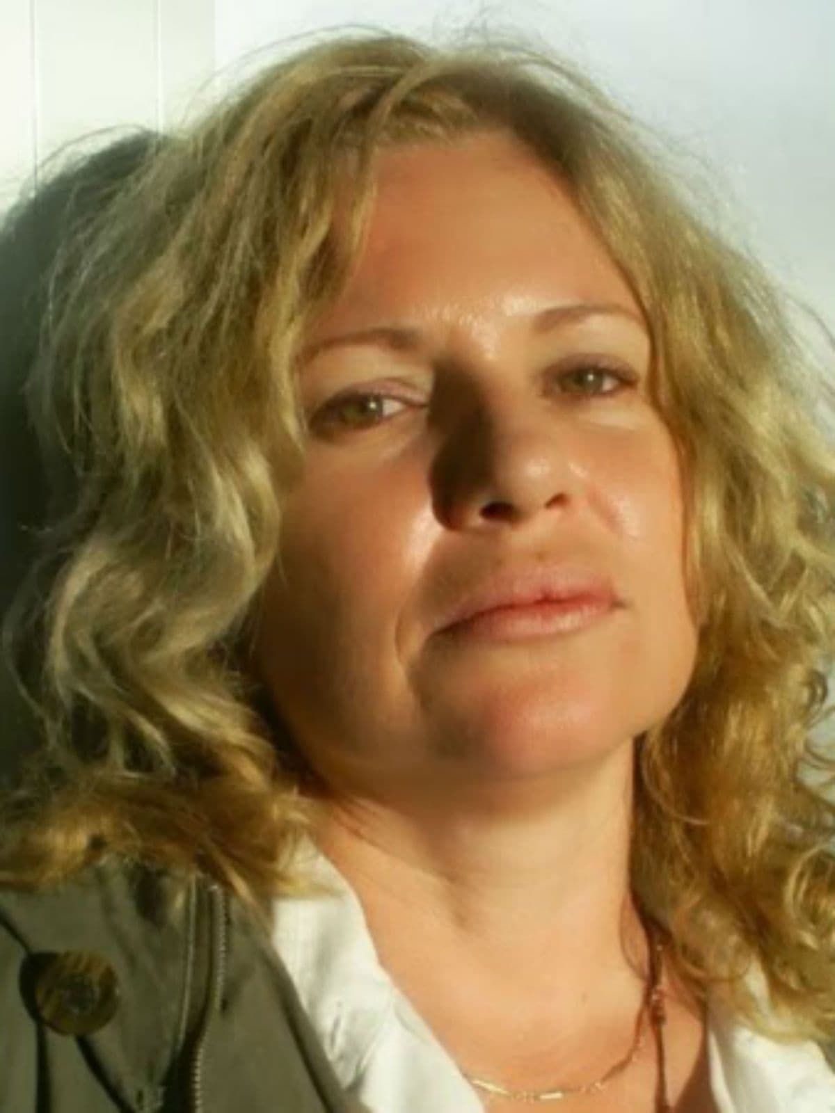 Isabel Santos