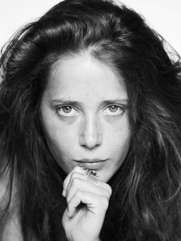 Lola Dubus