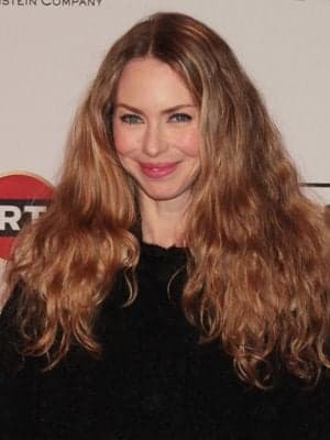Yvonne Sciò