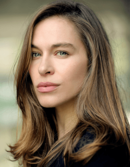 Kirsty Averton