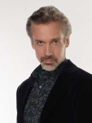 Michael Riley