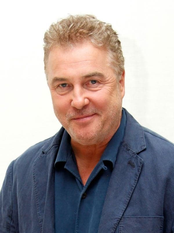 William L. Petersen