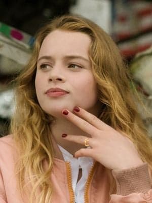 Luna Wedler