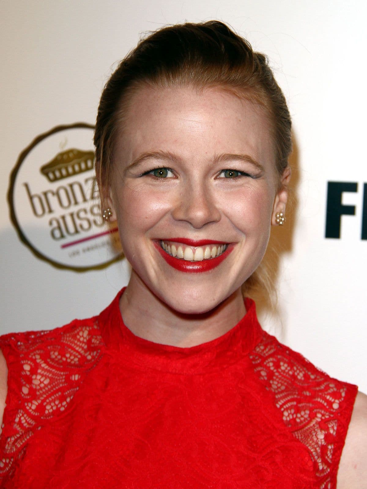 Anna McGahan