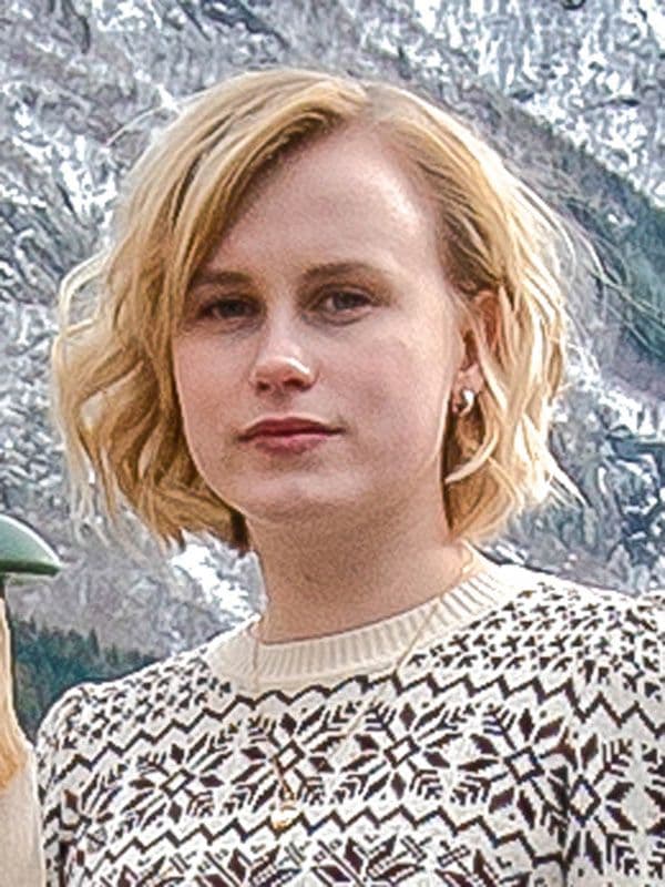 Emma Bones