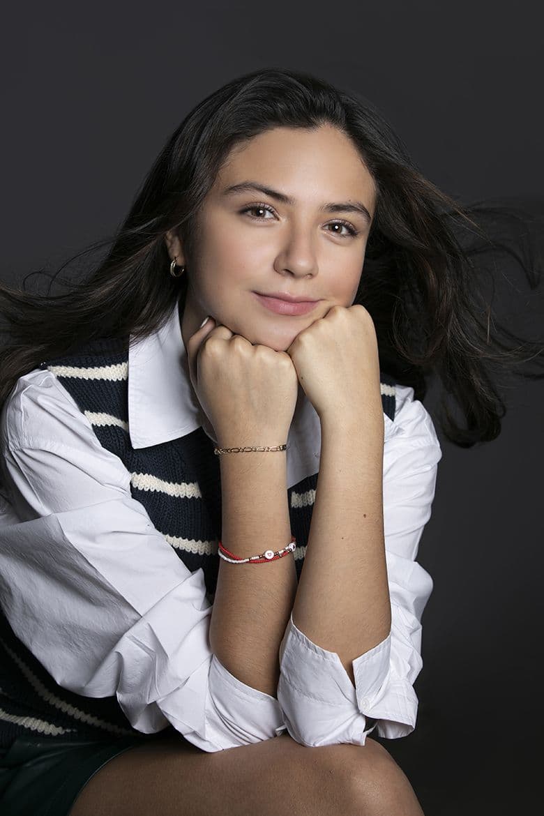Annie Cabello