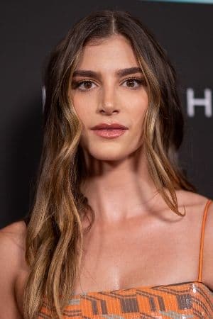 Mia Challis
