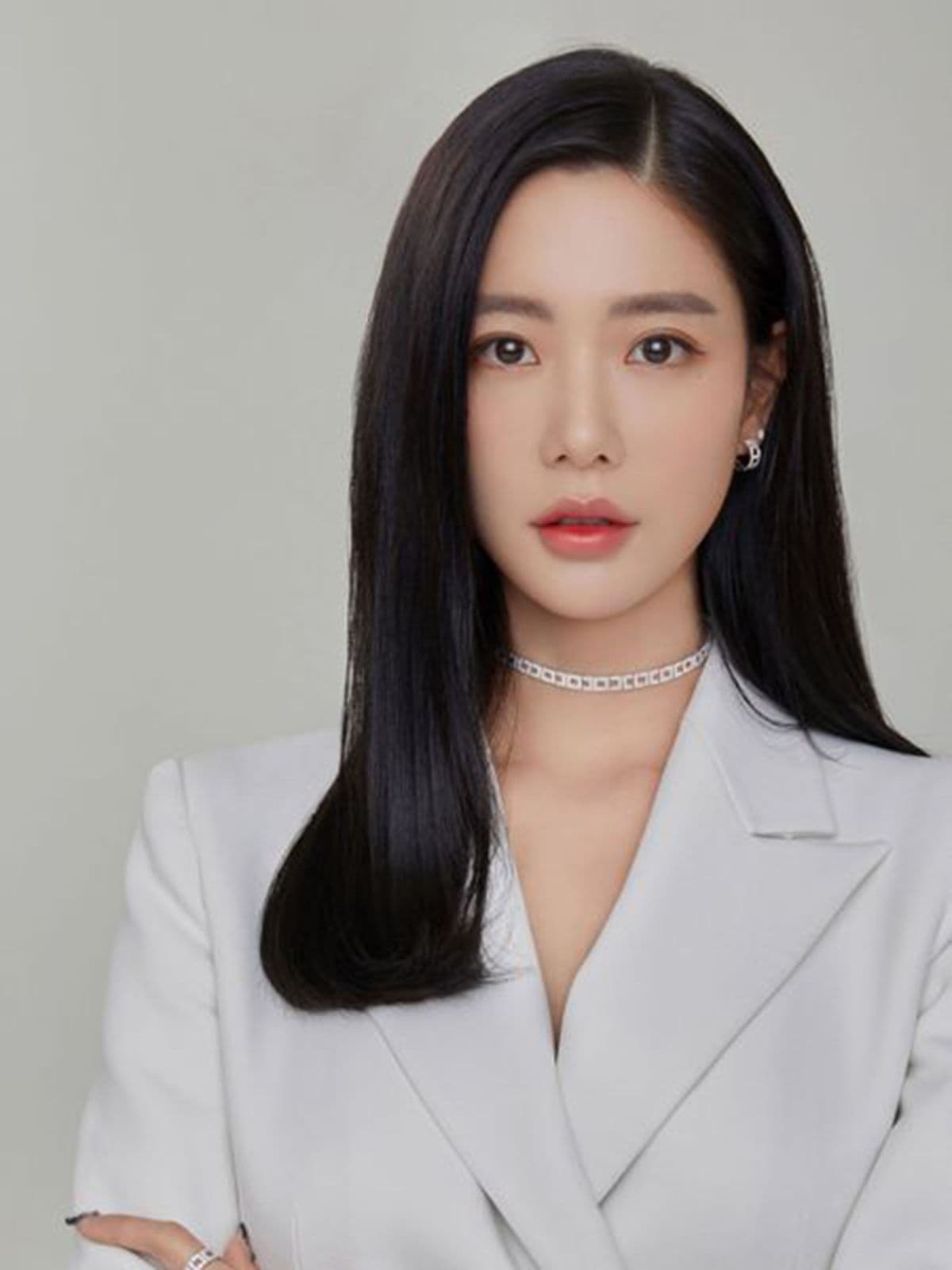 Clara Lee