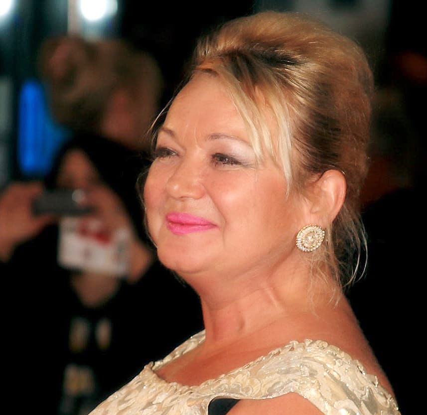 Nicola Duffett
