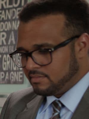 Aaron Burns (V)