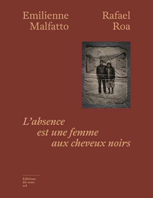 L'Absence est une femme aux cheveux noirs - Cover